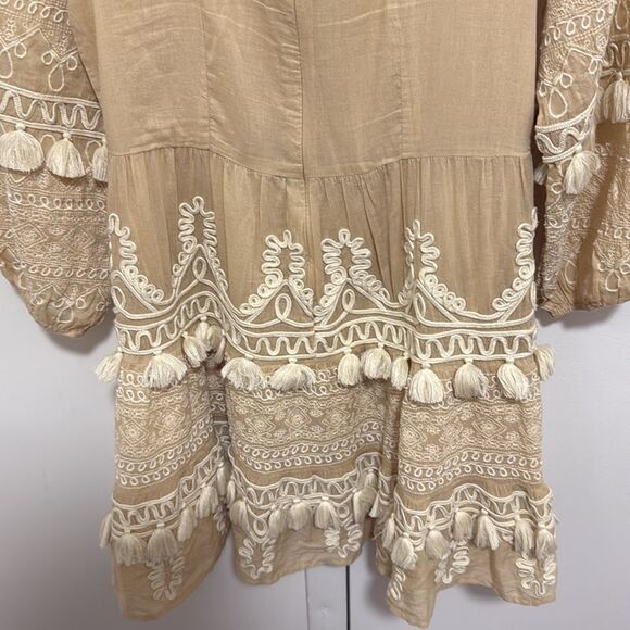 Roller Rabbit Woman’s Indera Naema Embroidered Dress. Cream/Tan. Size XS. - Picture 8 of 11
